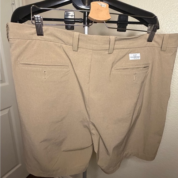 Vineyard Vines Men's Khaki Flat Front Shorts - Picture 4 of 4